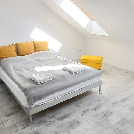 Appartement 8x8 Tetőtér