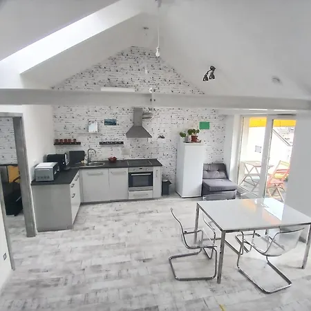 Appartement 8x8 Tetőtér Szeged