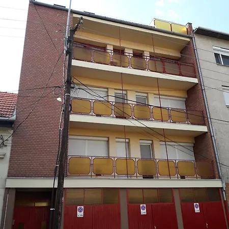 8x8 Tetőtér Szeged